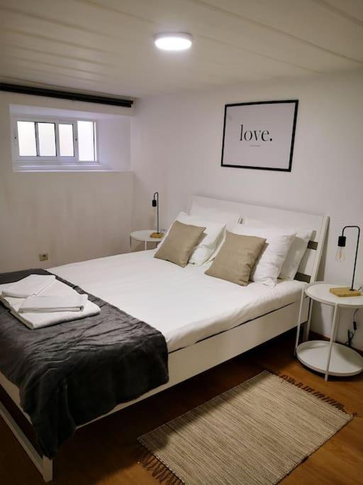 City Center Apartment - Avenida Da Liberdade リスボン エクステリア 写真
