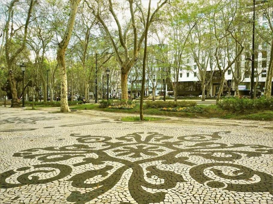 City Center Apartment - Avenida Da Liberdade リスボン エクステリア 写真