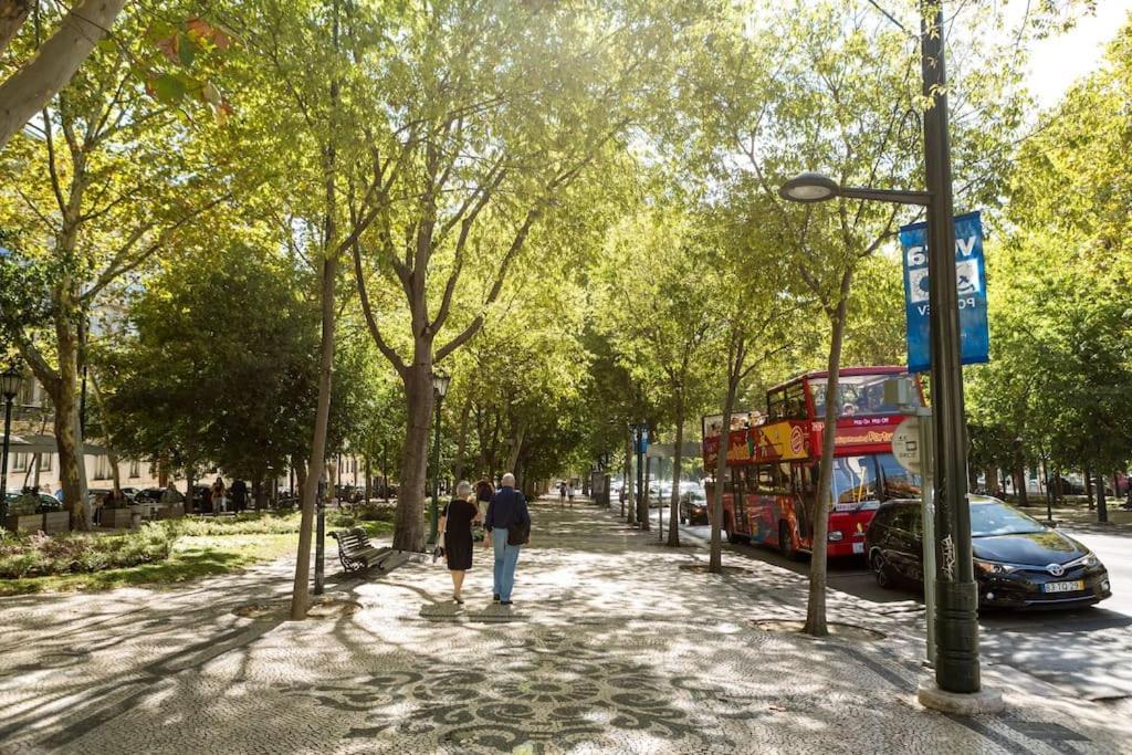 City Center Apartment - Avenida Da Liberdade リスボン エクステリア 写真